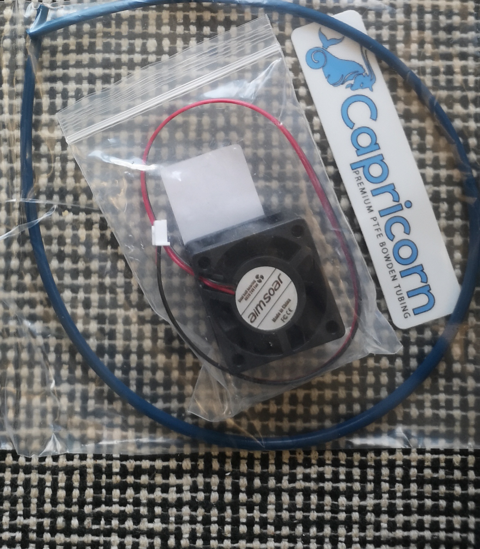 10cm Tubo PTFE Capricorn XS Original Bowden Tubing (4mm exterior 1.9mm interior)  - Captubes - Image 12