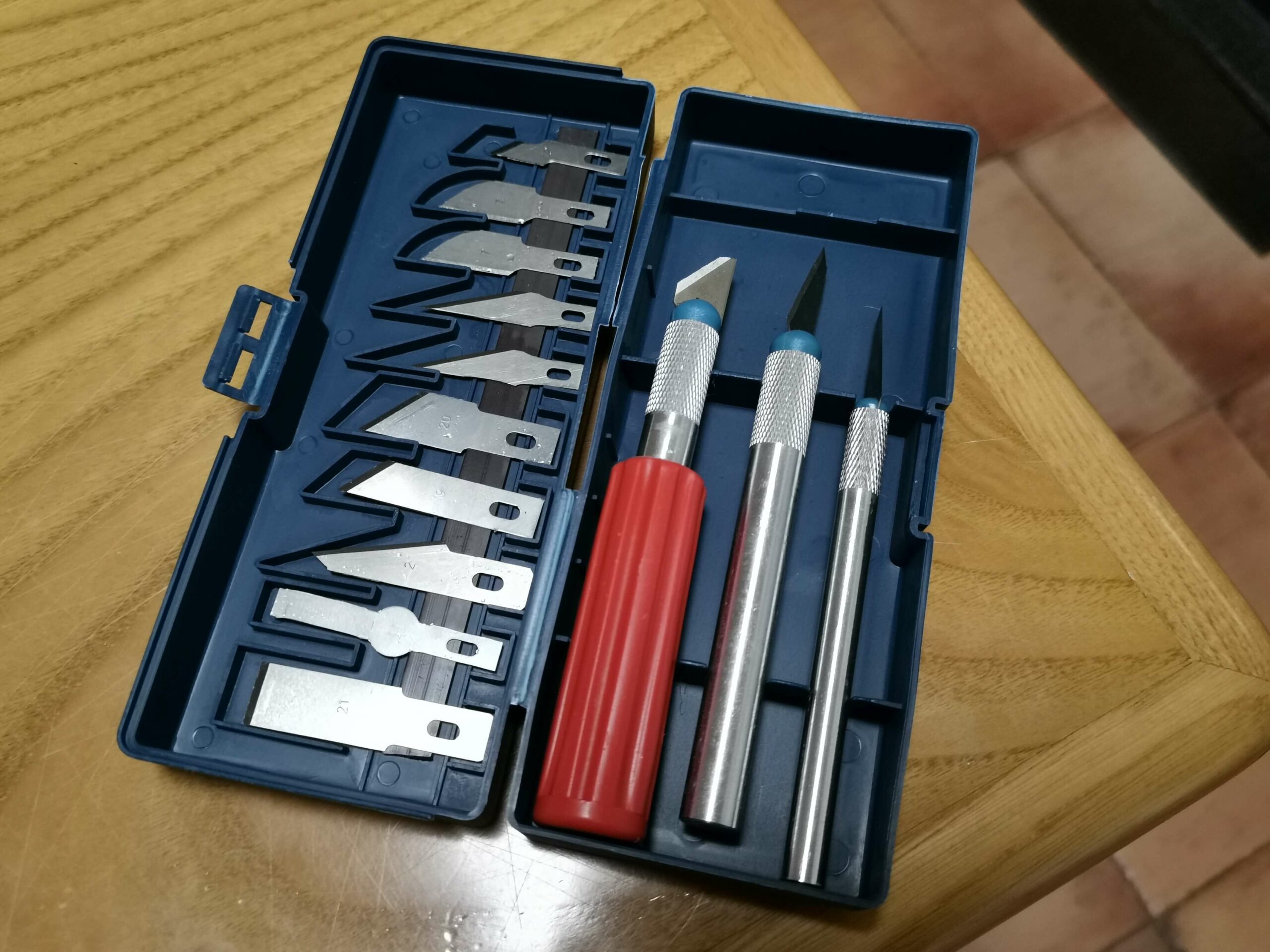 Conjunto de 3 X-Actos de Precisão + 10 Laminas Extra - EVOLT - B-Stock - Image 12